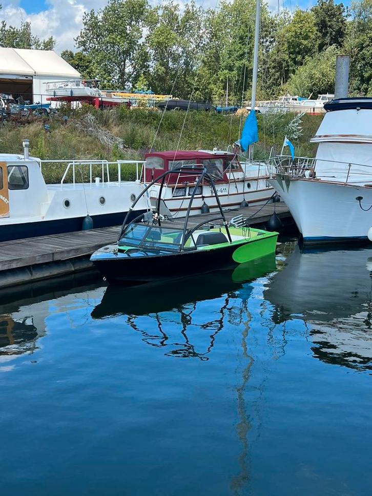 Ski Nautique 2001 V8, Sports nautiques & Bateaux, Accessoires & Entretien, Utilisé, Enlèvement