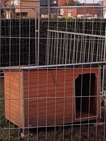 Hondenkennel  6 stuks met deur met 6 beton voetjes  295€