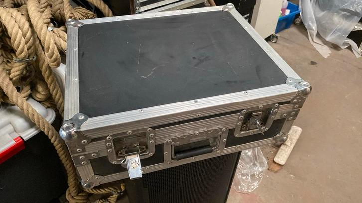 Flightcase voor laptop, Muziek en Instrumenten, Behuizingen en Koffers, Zo goed als nieuw, Flightcase, Ophalen