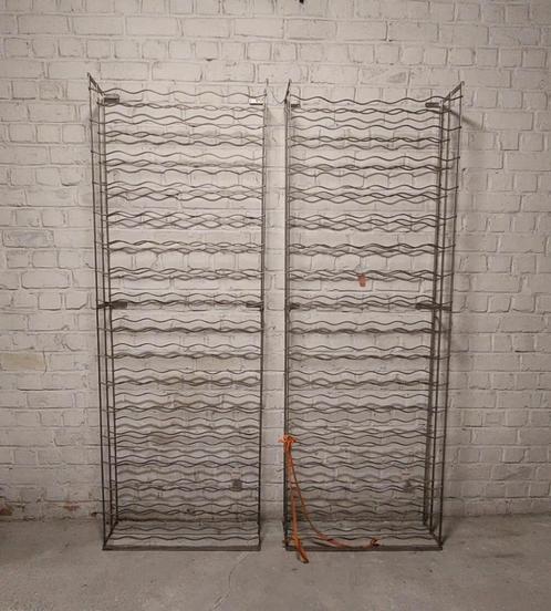 Metalen wijnrek - smal & hoog (60 cm x 170 cm) (102 flessen), Huis en Inrichting, Woonaccessoires | Wijnrekken, Gebruikt, 75 cm of meer