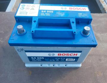 Bosch Batterij 60ah 540A 12V Perfecte staat. Kan geplaatst w beschikbaar voor biedingen