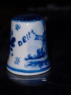 2 vingerhoedjes Delft, Ophalen of Verzenden, Zo goed als nieuw