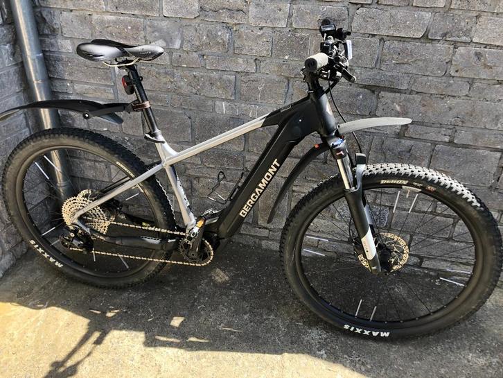 ELECTRISCHE MOUNTAINBIKE, Fietsen en Brommers, Elektrische fietsen, Zo goed als nieuw, Ophalen