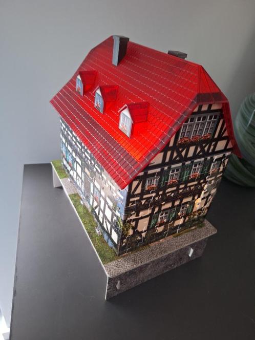 3D-puzzel Duits / Oostenrijks huisje Ravensburger - licht, Hobby en Vrije tijd, Denksport en Puzzels, Gebruikt, Rubik's of 3D-puzzel