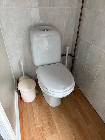 Toilet beschikbaar voor biedingen