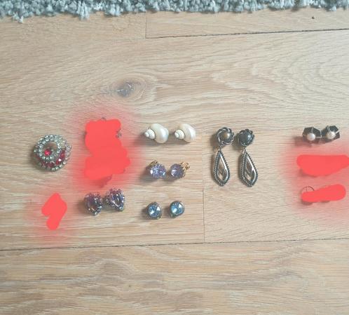 Oude juwelen: oorbellen en broche, Handtassen en Accessoires, Oorbellen, Zo goed als nieuw, Ophalen of Verzenden