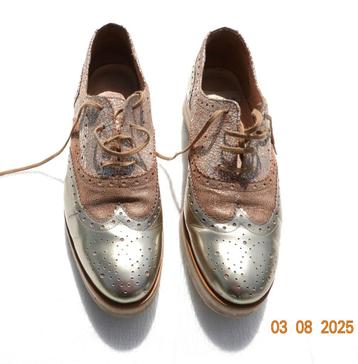 Pertini Sneakers maat 41 beschikbaar voor biedingen