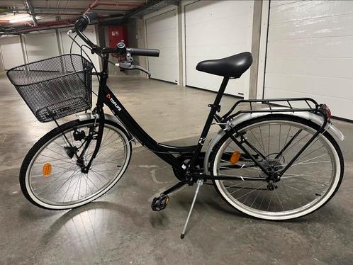 Nieuwe damesfiets met mandje, Fietsen en Brommers, Fietsen | Dames | Damesfietsen, Nieuw, (Extra) lage instap, Versnellingen, Ophalen