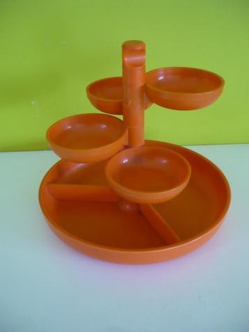 Knappe vintage oranje snack schaal snack toren seventies beschikbaar voor biedingen