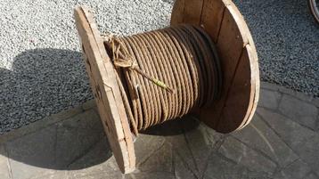staalkabel  met diameter 12 mm beschikbaar voor biedingen