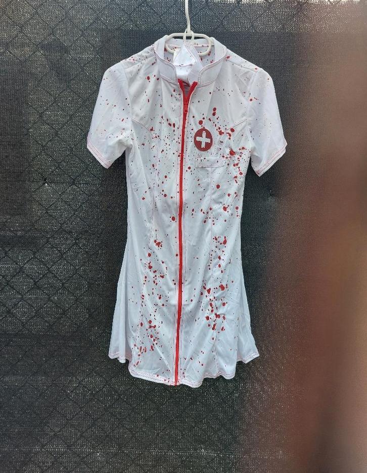 Zombie nurse + oorbellen, als nieuw, Kleding | Dames, Carnavalskleding en Feestkleding, Nieuw, Kleding, Maat 36 (S), Ophalen of Verzenden