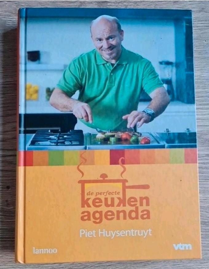 Kookboeken van Piet huysentruyt ( 4 stuks ), Boeken, Kookboeken, Zo goed als nieuw, Ophalen of Verzenden