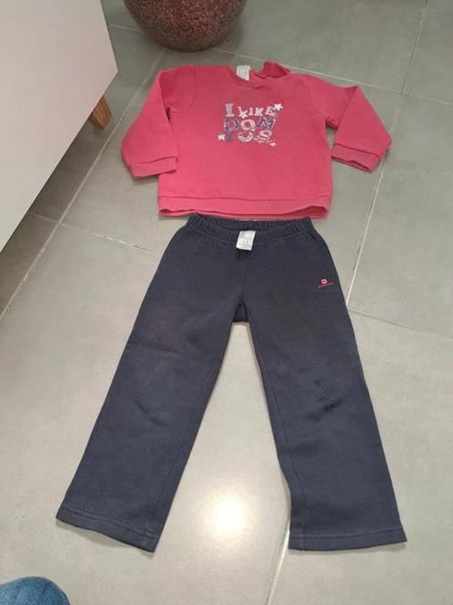 Jogging Domyos meisje - maat 98, Kinderen en Baby's, Kinderkleding | Maat 98, Gebruikt, Meisje, Setje, Verzenden