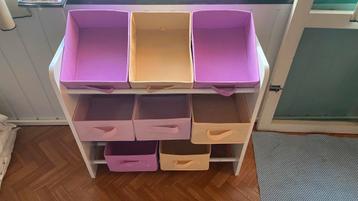 Opbergrekje voor kinderkamer beschikbaar voor biedingen
