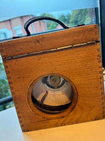Duivenklok antiek beschikbaar voor biedingen