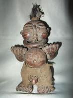 Afrikaanse Tikar : antropomorfe terracotta vaas, veer, stof!, Ophalen of Verzenden