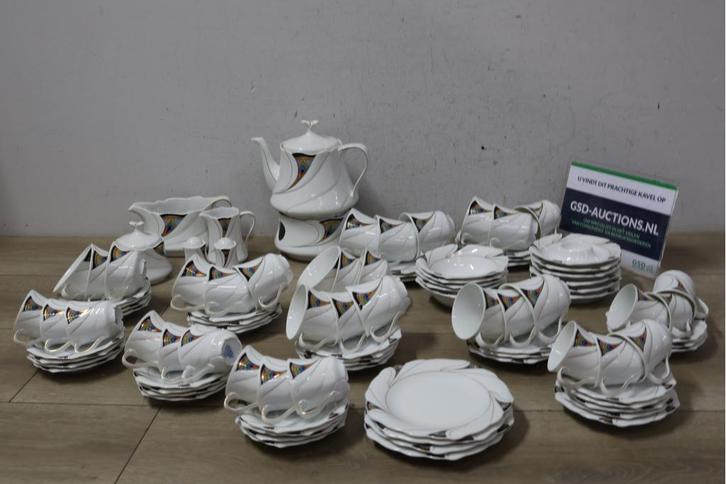 Groot Servies van Nixxa, Antiek en Kunst, Antiek | Servies compleet