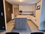 Volledige keuken met eiland, Ophalen, Wit, Greeploos