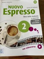 Boek Nuovo Espresso Italiaanse cursus A2, Ophalen, Zo goed als nieuw, Alma Edizioni