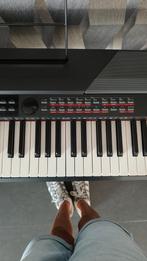Keyboard - piano, Muziek en Instrumenten, Ophalen, Zo goed als nieuw