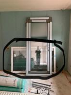 Gloednieuw PVC raam met ventilatierooster, Doe-het-zelf en Bouw, Ophalen, Nieuw, Gevelraam of Ruit, Dubbelglas