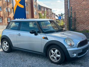 Mini One 1.4i Essence * 139000km* 70kw * boite 6* 1er Main beschikbaar voor biedingen