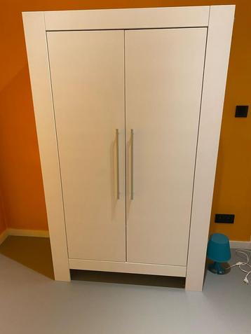 Bopita kinderkamer bed + kleerkast + commode met schuiven  beschikbaar voor biedingen