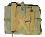 US airborne paratrooper medical kit 1945 WW2, Verzamelen, Overige typen, Ophalen of Verzenden, Landmacht