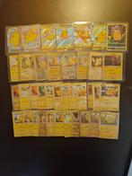 Pokémon Pikachu Verzameling 38 kaarten, Ophalen of Verzenden, Zo goed als nieuw, Meerdere kaarten, Foil