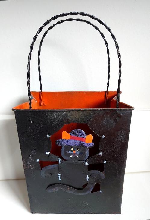 Zwart metalen tas tasje met zwarte kat - Halloween decoratie, Antiek en Kunst, Curiosa en Brocante, Ophalen of Verzenden