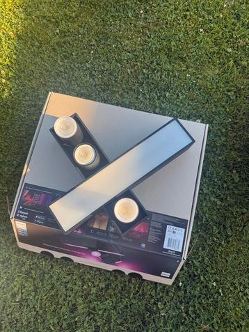 Phillips Hue - Plafonnier en croix à trois spots beschikbaar voor biedingen