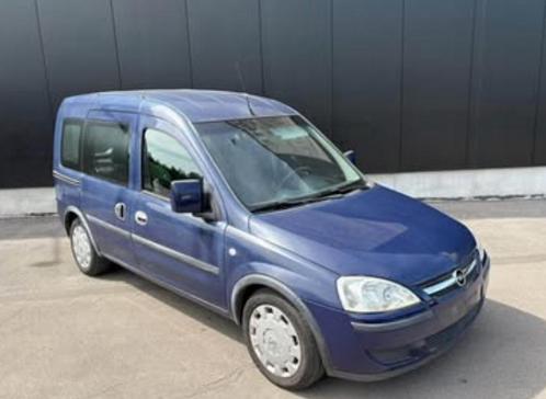 Opel combo, Auto's, Opel, Particulier, Combo Tour, Airconditioning, Boordcomputer, Mistlampen, Radio, Benzine, Euro 4, Overige carrosserie