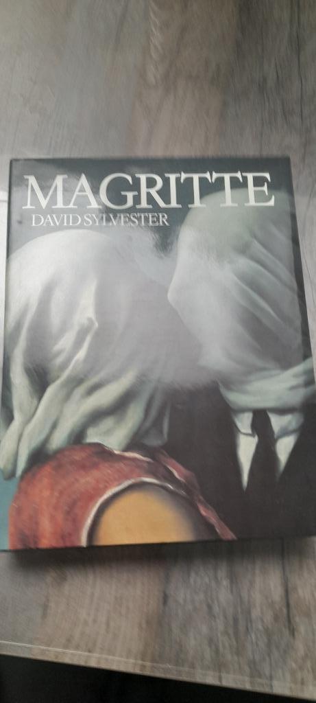Boek - Magritte - Monografie - Nederlandse tekst - 448 pag., Livres, Art & Culture | Arts plastiques, Comme neuf, Peinture et dessin