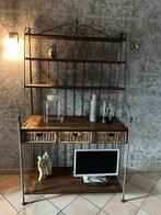 Metalen rek met houten leggers en rieten lades, Met plank(en), Gebruikt, 100 tot 150 cm, Landelijk