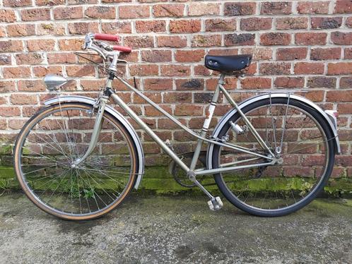 PEUGEOT Neiman Bel Ancien Vélo de Randonnée pour Femme 1957, Fietsen en Brommers, Fietsen | Dames | Damesfietsen, Gebruikt, Overige merken