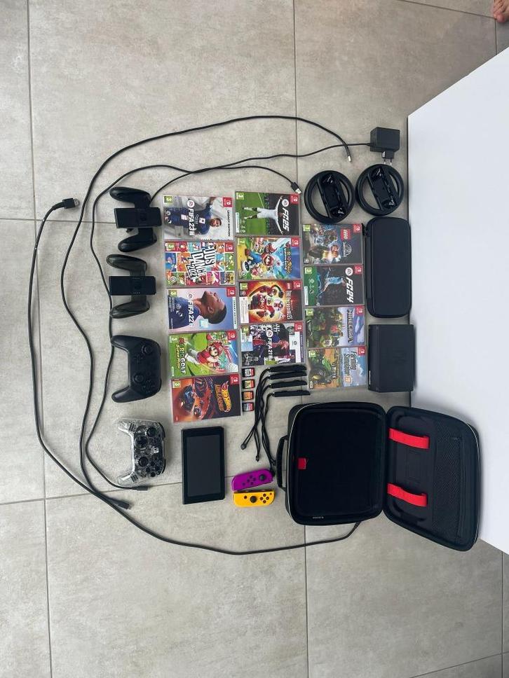 Nintendo Switch 2019 incl. veel spellen en controllers, Games en Spelcomputers, Games | Nintendo Switch, Zo goed als nieuw, Ophalen