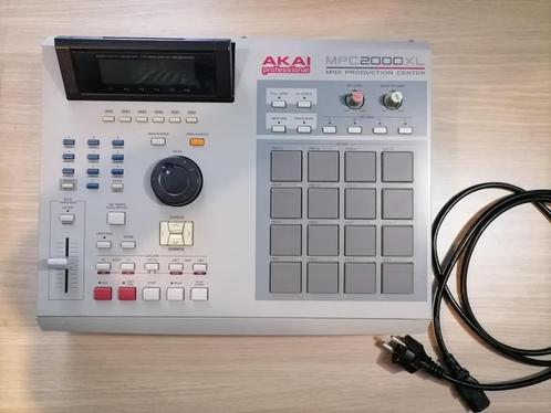 MPC2000XL 32Mb RAM, 8 Outs, Multi Fx & CF reader + 1Gb kaart, Muziek en Instrumenten, Samplers, Zo goed als nieuw, Ophalen of Verzenden