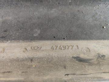 Originele sideskirts M Tech 1 BMW 3 serie E30 4749771 beschikbaar voor biedingen