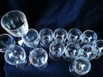 série de petits verres (le plus haut fait 9 cm), Ophalen