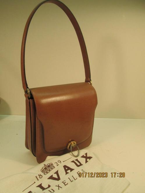 2 x authentieke vintage DELVAUX handtassen, Handtassen en Accessoires, Tassen | Damestassen, Zo goed als nieuw, Handtas, Bruin
