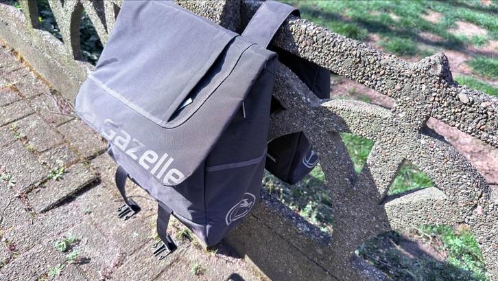Gazelle dubbele fietstassen in perfecte staat, Fietsen en Brommers, Fietsaccessoires | Fietstassen, Zo goed als nieuw, Ophalen