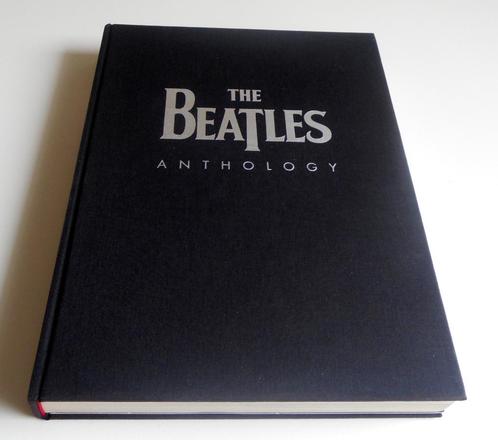 THE BEATLES Anthology 1ste druk 2000, Livres, Musique, Comme neuf, Artiste, Enlèvement ou Envoi