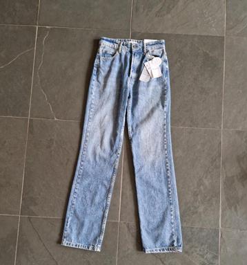 Broek dames Stradivarius beschikbaar voor biedingen