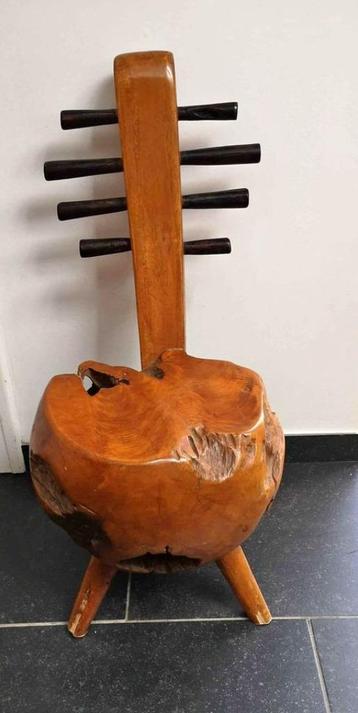 Muzikale teaken Indische  kruk met bamboe geluiden beschikbaar voor biedingen