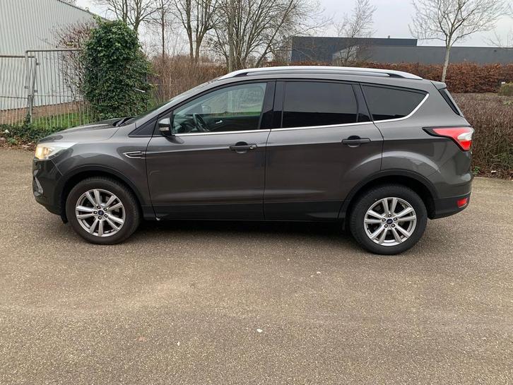 Ford kuga, Auto's, Ford, Particulier, Kuga, ABS, Airbags, Airconditioning, Apple Carplay, Bluetooth, Boordcomputer, Centrale vergrendeling