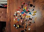 Playmobil lot hoofddeksels accessoires, enz, Kinderen en Baby's, Speelgoed | Playmobil, Ophalen, Zo goed als nieuw