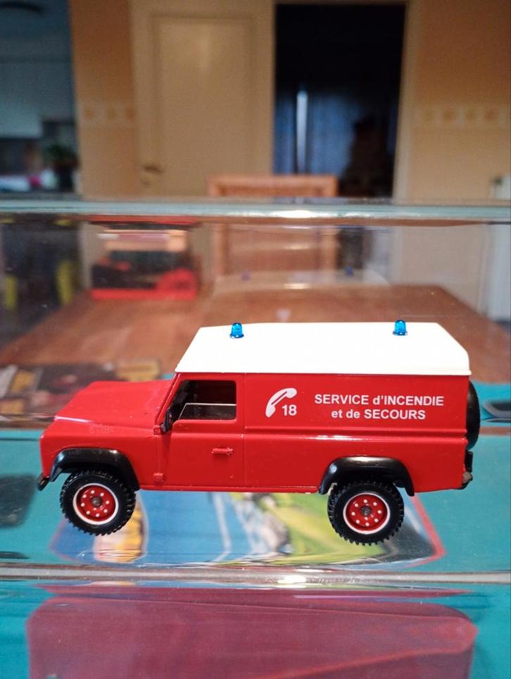 Land Rover Defender, Hobby & Loisirs créatifs, Voitures miniatures | 1:43, Enlèvement ou Envoi