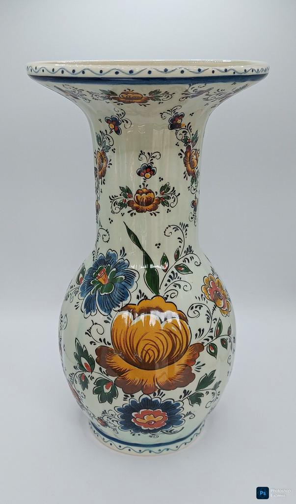 Vaas Delft polychroom, Antiek en Kunst, Antiek | Vazen, Ophalen of Verzenden