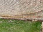Pluk ladder in zwaar metaal, Ophalen, Ladder