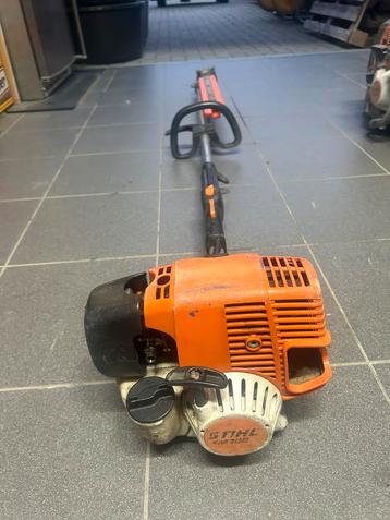 Stihl heggenschaar km100, Tuin en Terras, Ophalen, Gebruikt, Benzine, Stihl